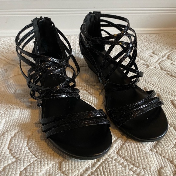 •SOLD• *NEW* Montego Bay Club Black Strap Sandals with Wedge Heel - Picture 1 of 5